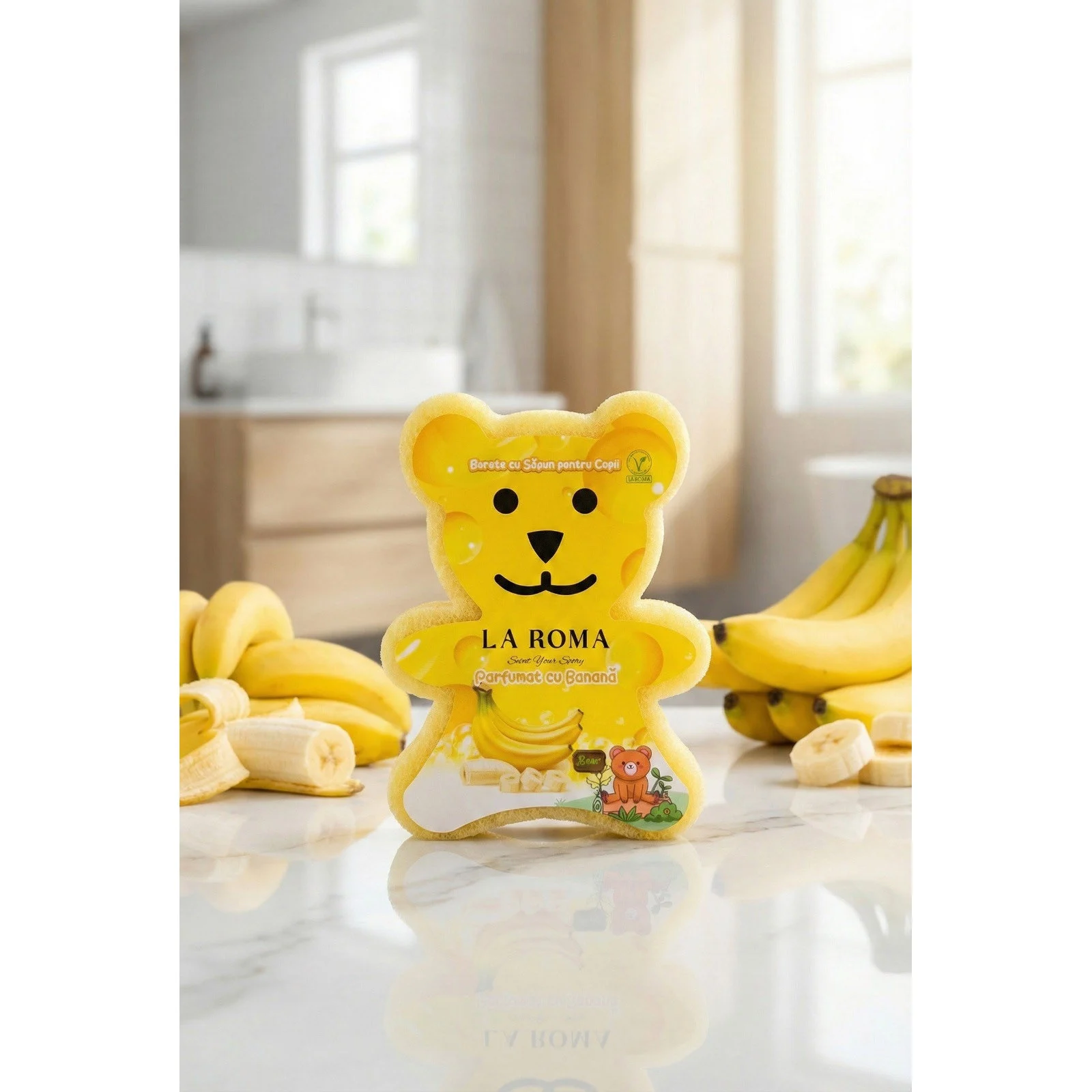 Burete de baie pentru copii La Roma Banane Sponge, forma ursulet, aroma reconfortanta si dulce potrivita pentru cei mici, cu sapun vegan integrat, 150g, 9-12 cm, galben aprins – imagine 5