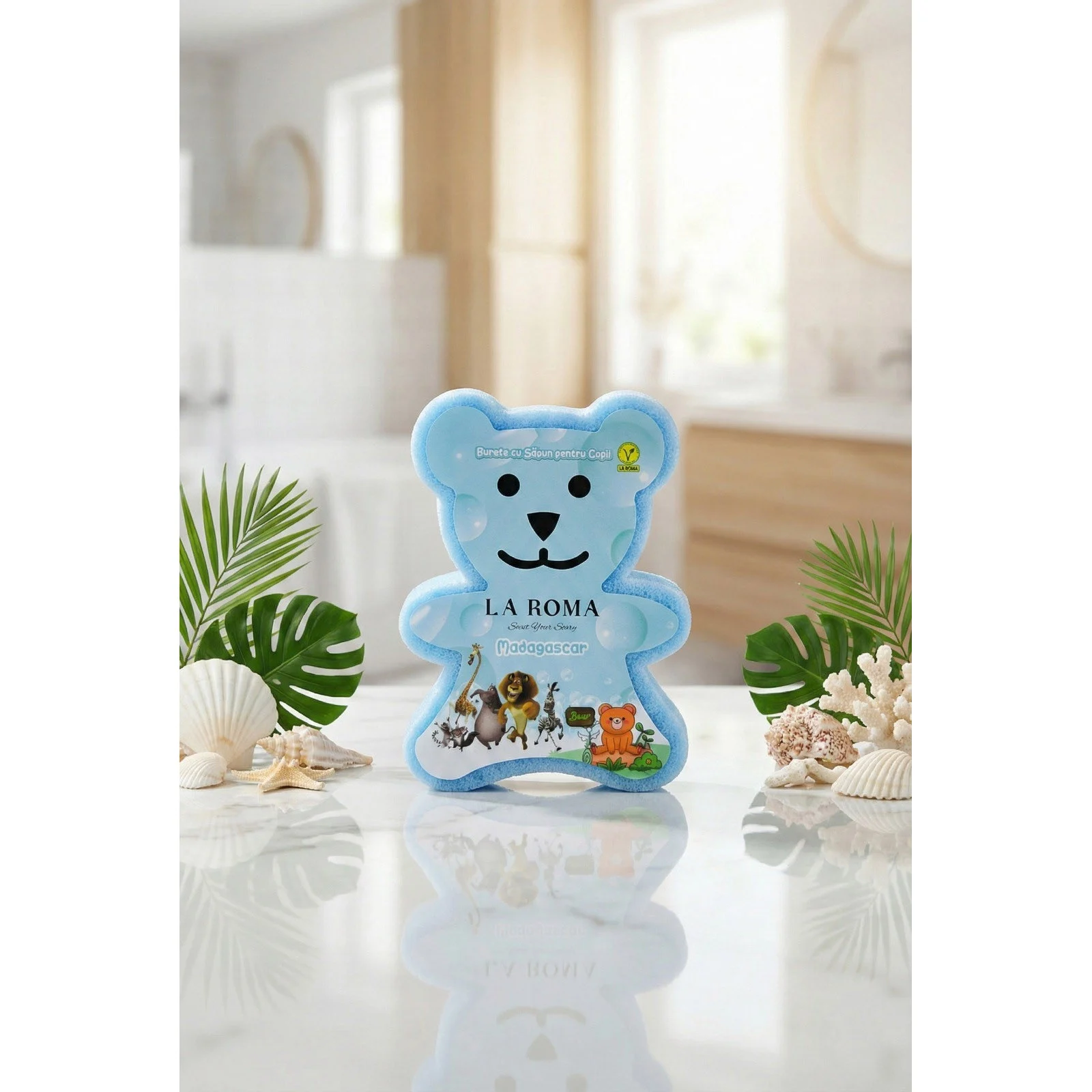 Burete de baie pentru copii La Roma Madagascar Sponge, forma ursulet, cu sapun vegan integrat, nota fresh, usor marina si tropicala, 150g, 9-12 cm, baby blue – imagine 4