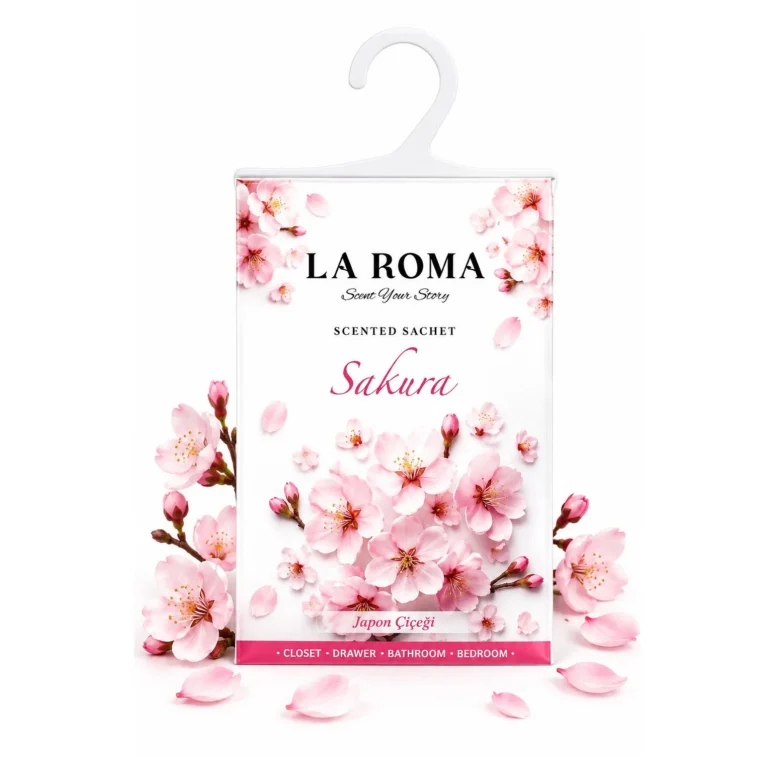 Odorizant solid universal La Roma Sakura, saculet parfumat, miros de flori de cires, aroma florala, placuta si armonioasa, ideal pentru dressing, baie sau camera
